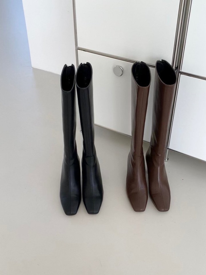 LI 2427 Boots