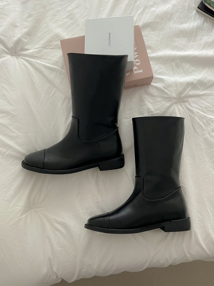 UDC 5239 Boots