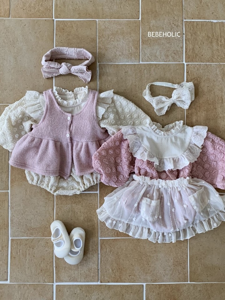 Halo Frill Blouse