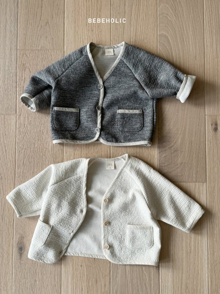 Kkureogi Cardigan