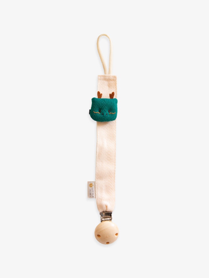 Yong Yong Pacifier Clip