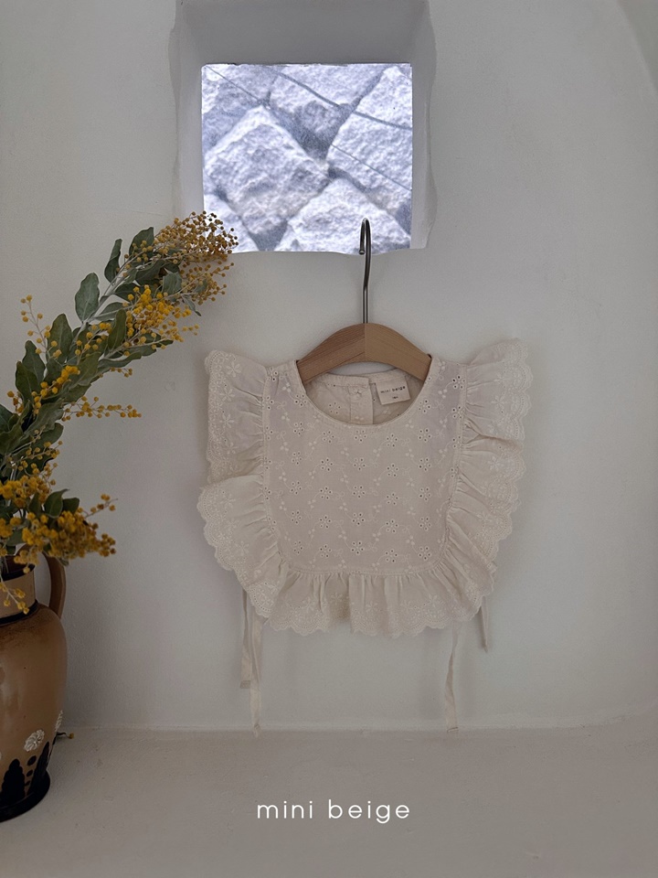 24 Lace Cape