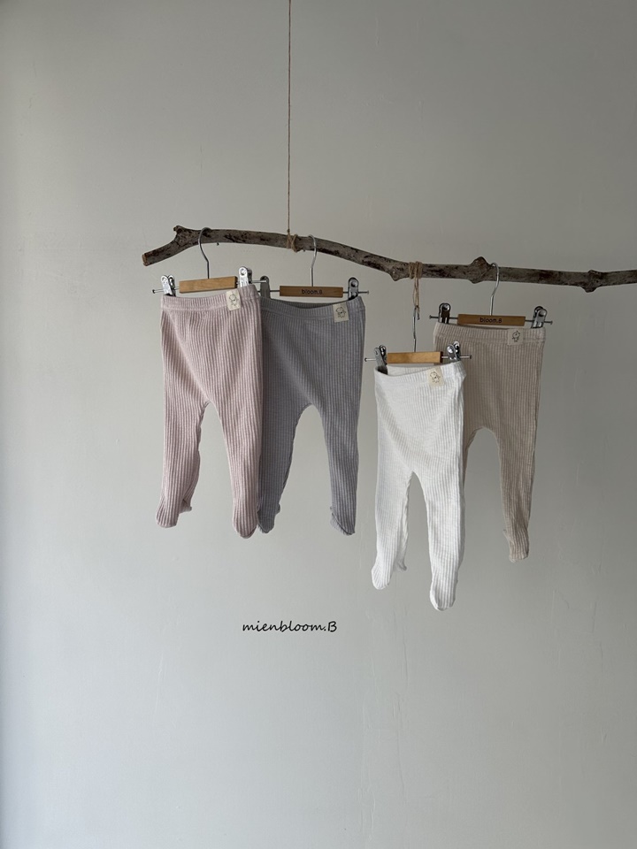 Bebe Spring Foot Leggings