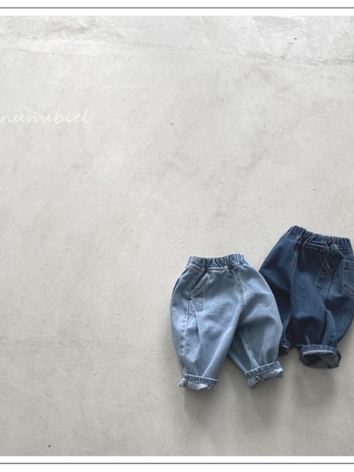 Dart Jeans