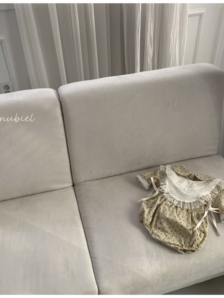 Bebe Small Flower Blouse Skirt Set