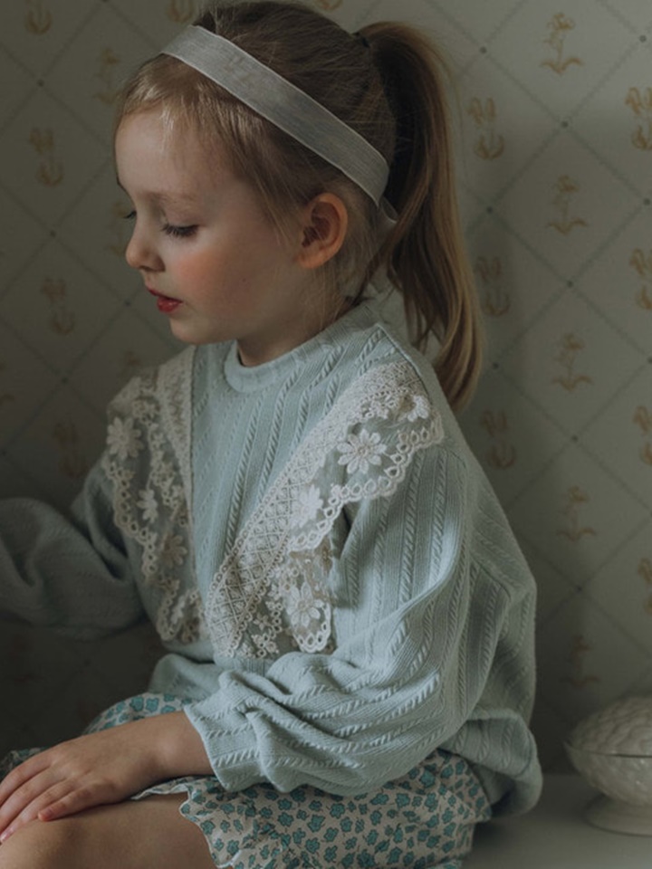 Daisy Sweatshirt