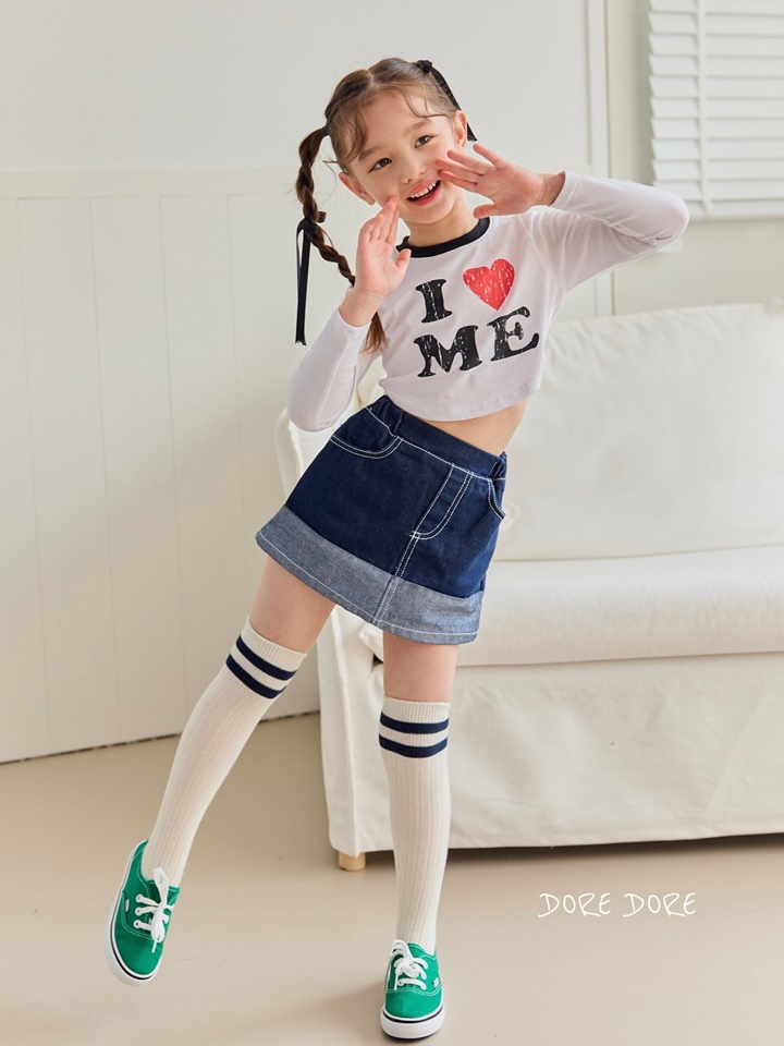 Love Me Crop Tee