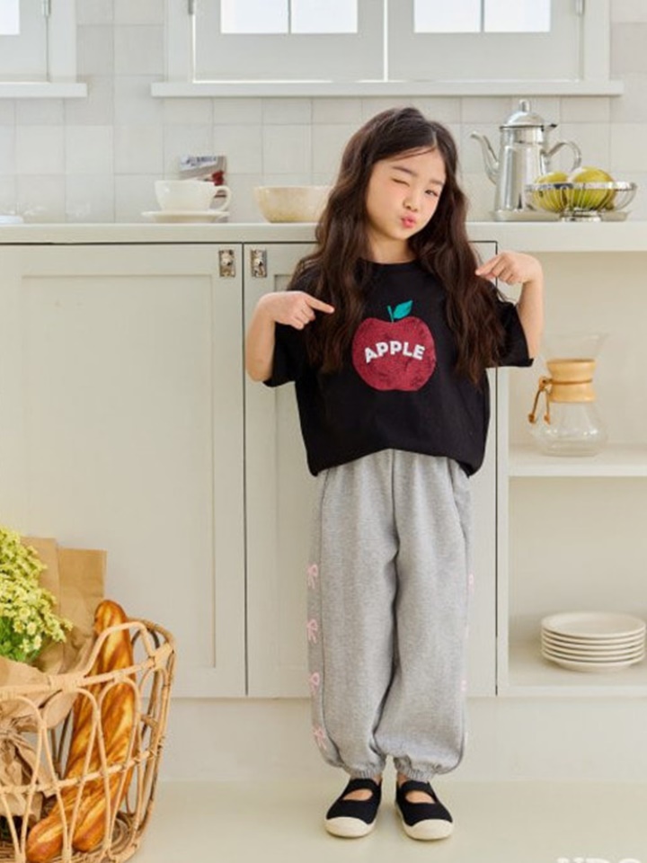 Apple Short Sleeves Tee