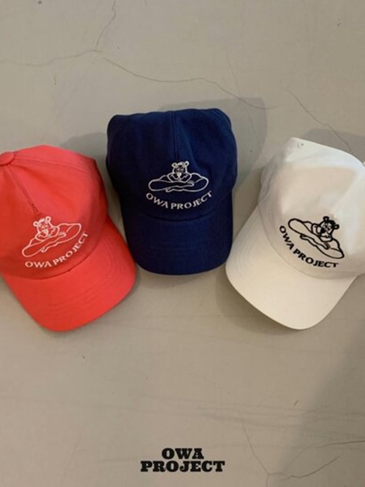Bear Cap