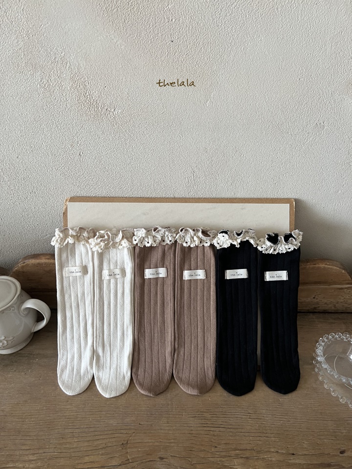 Moly Knee Socks