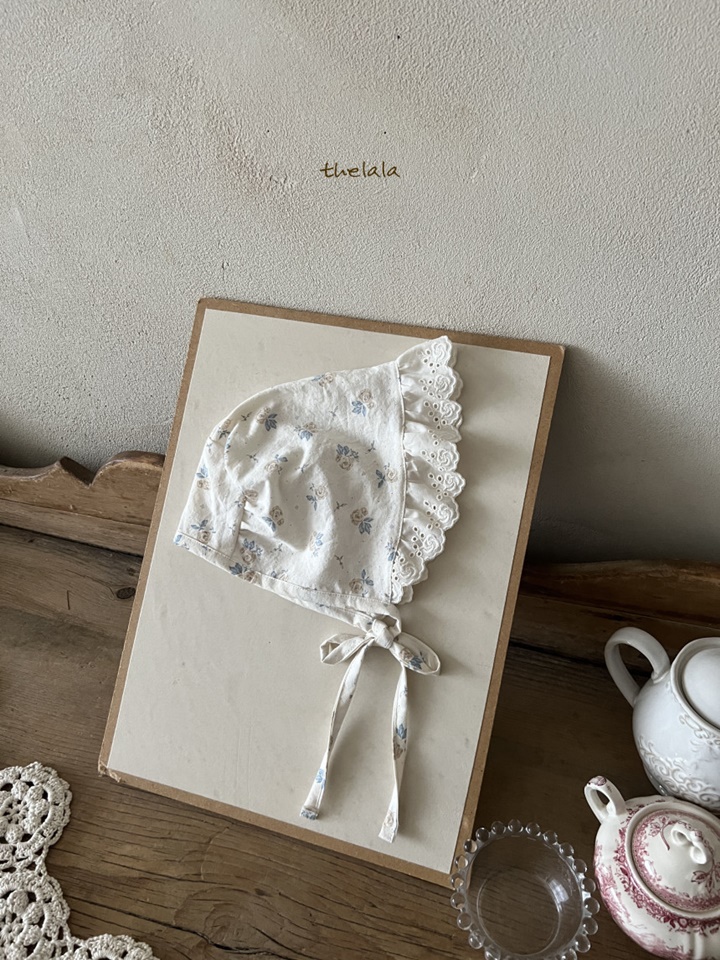 Romance Bonnet