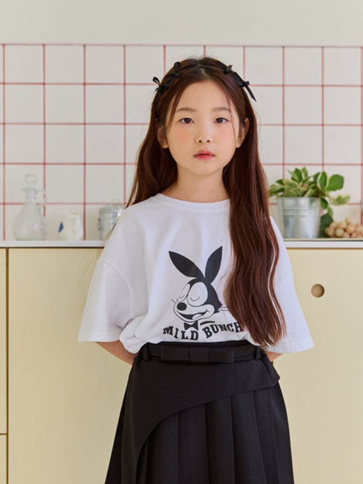 Mild Bunch Tee
