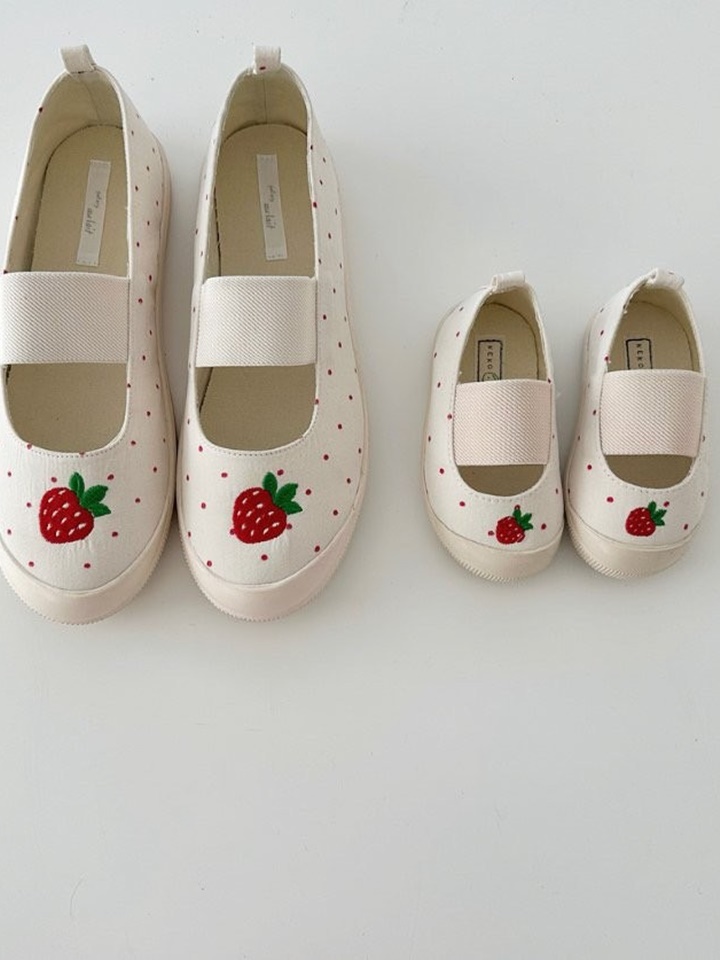 931 Pang Flats & Ballerinas