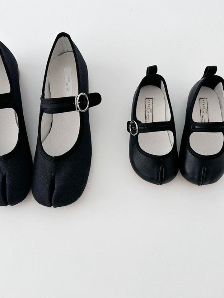 935 Hinoki   Flats & Ballerinas