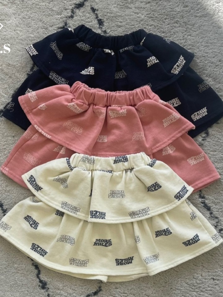 More Smile Skirt