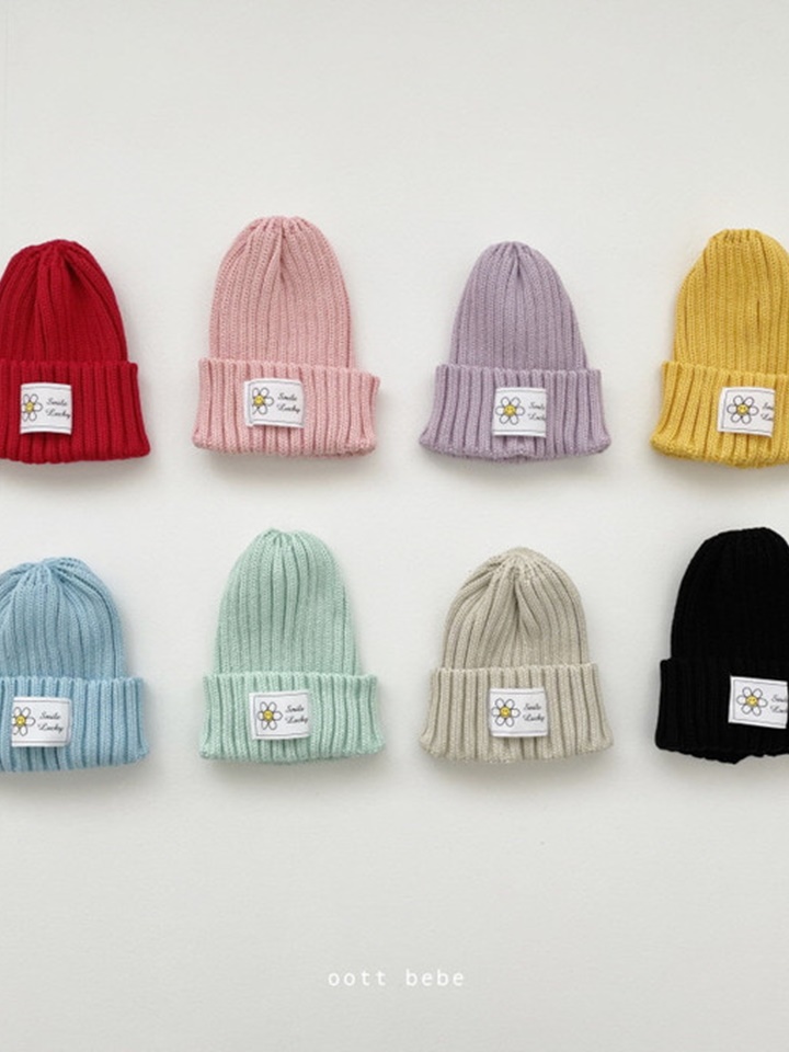 Daisy Label Beanie