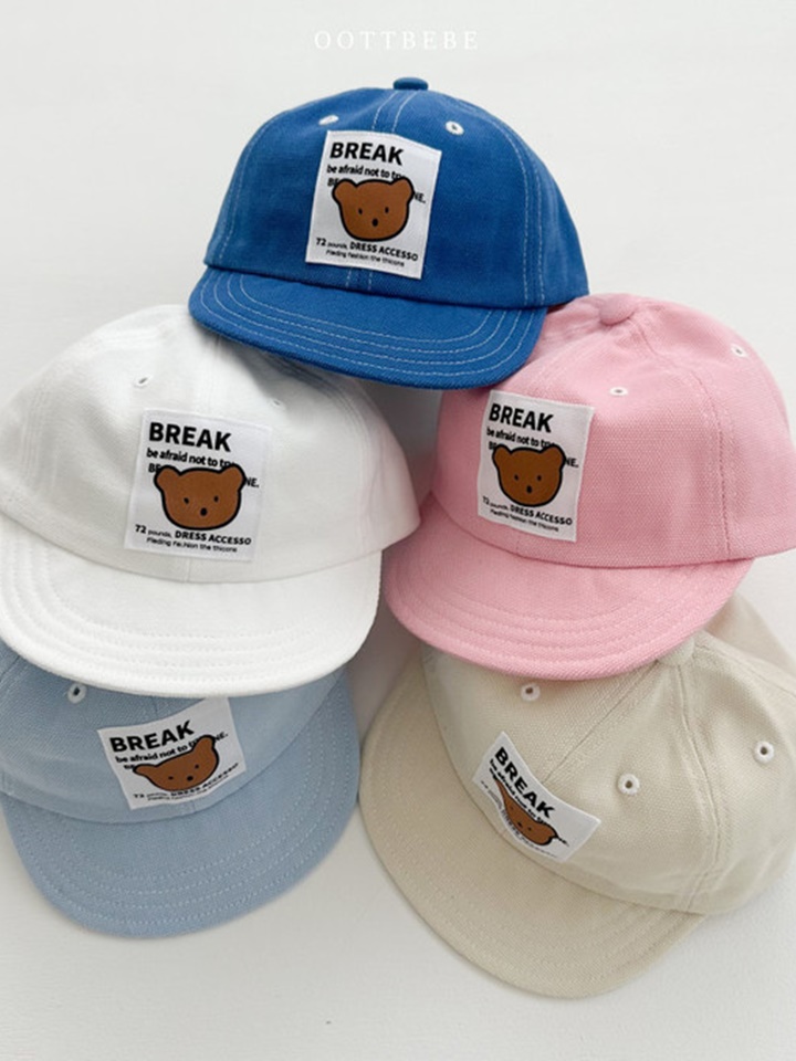 Bear Stitch Cap