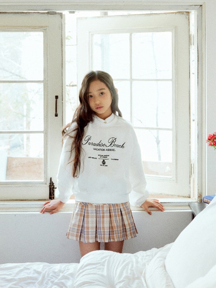 Lettering Embroidery Sweatshirt