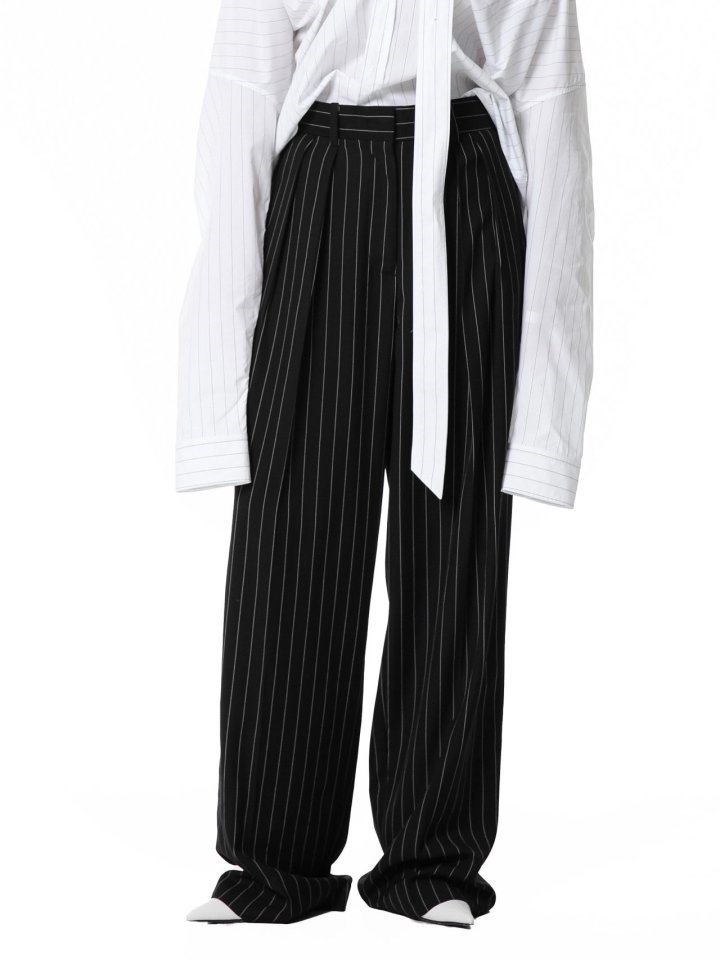 Wide Pin Stripe Set Up Suit Pleated Trousers