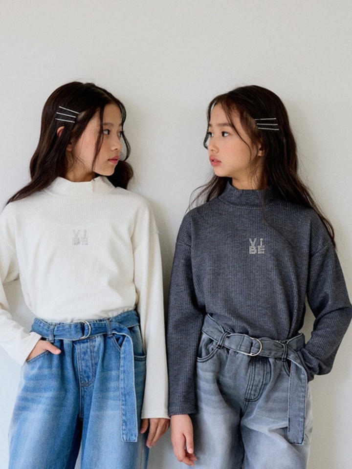 Vibe Half Turtleneck Tee