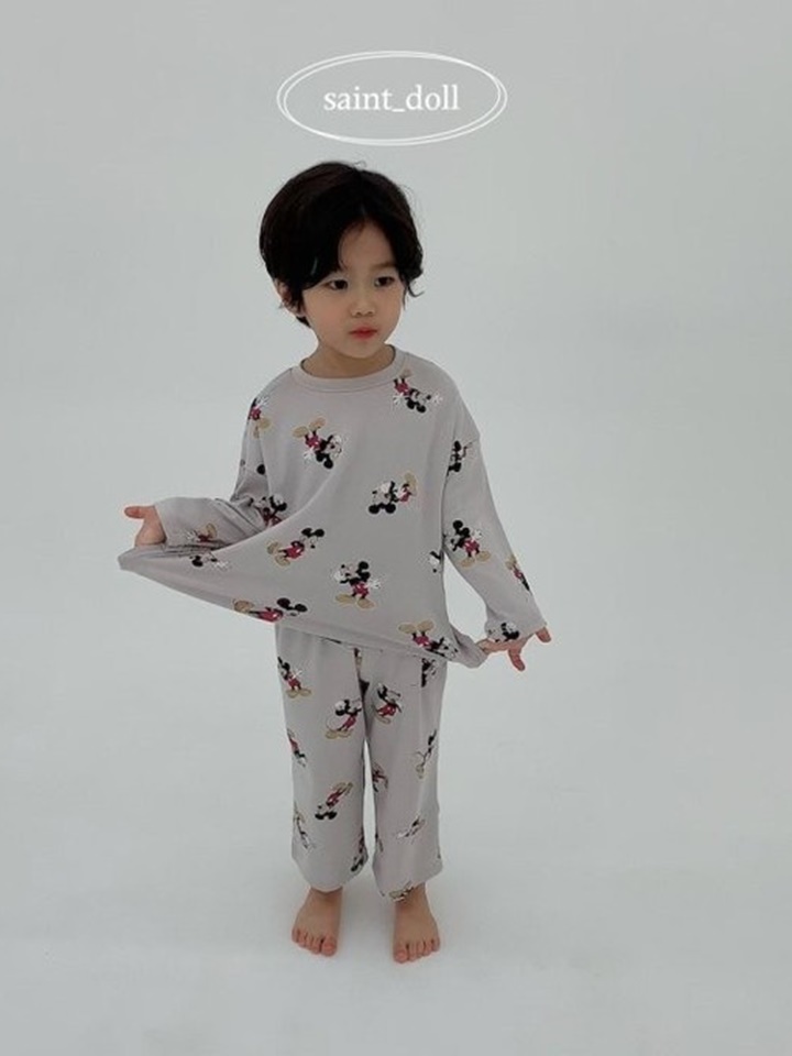 M Pajama Top Bottom Set