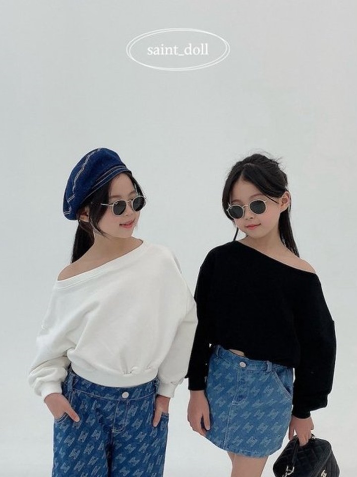 Boat Neck Sweatshirt With Mom