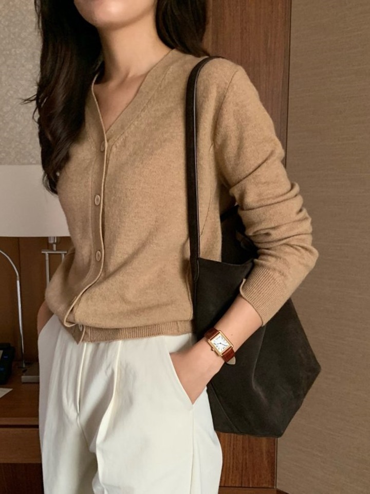 Tacit Stitch V-Neck Cardigan