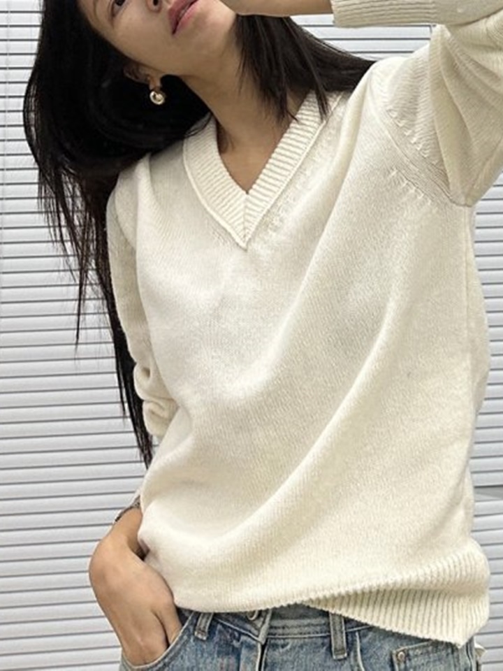 Snug V Neck Wool Cashmere Knit Tee