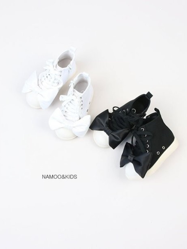 Ribbon High Top Sneakers