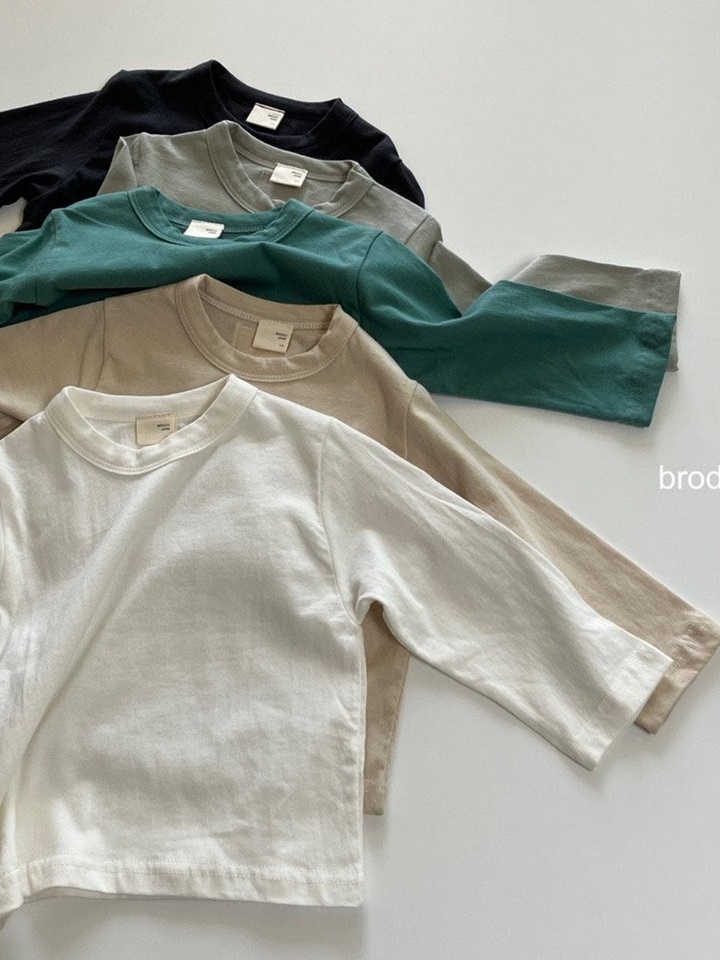 Standard Long Sleeves Tee