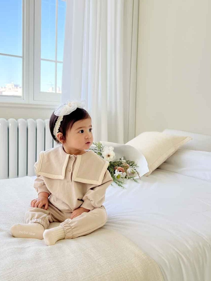Bebe B Classic Collar Top Bottom Set