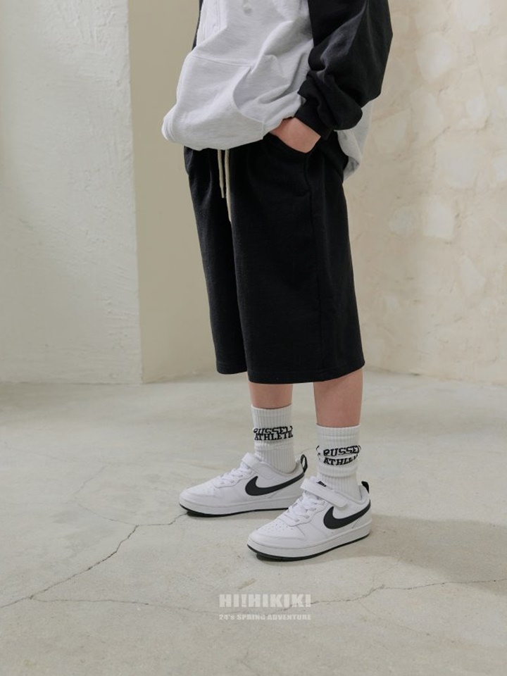 Wrinkle Capri Shorts