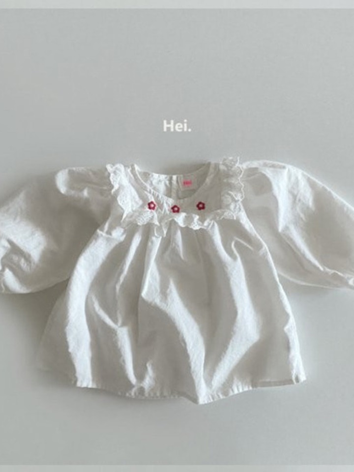 Flower Embroidery Blouse