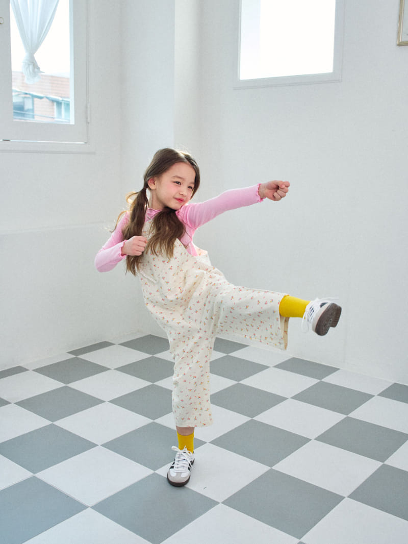 A-Market - Korean Children Fashion - #kidsshorts - Flower Heart Dungarees - 6