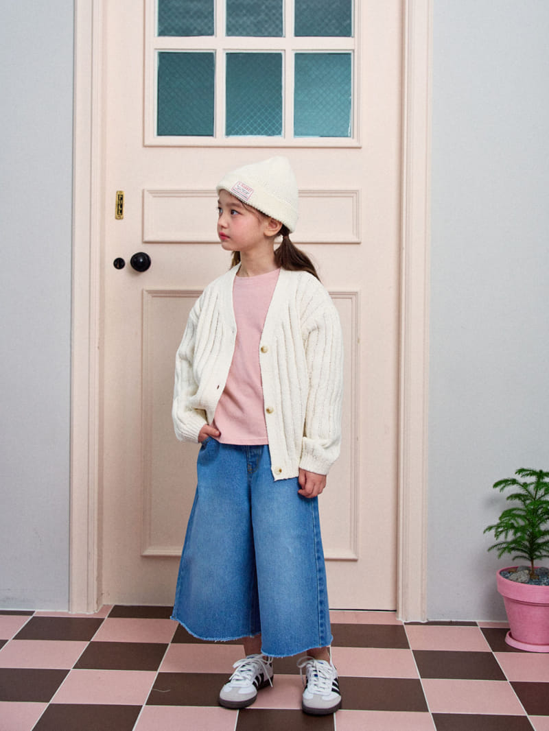 A-Market - Korean Children Fashion - #littlefashionista - Croppeed Denim Shorts - 4