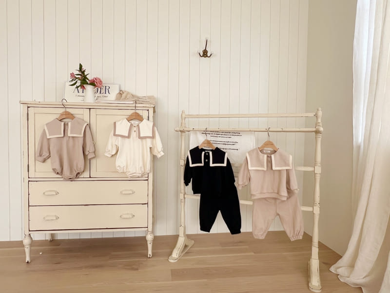 Bebe Nine - Korean Baby Fashion - #onlinebabyboutique - Bebe B Classic Collar Body Suit - 9
