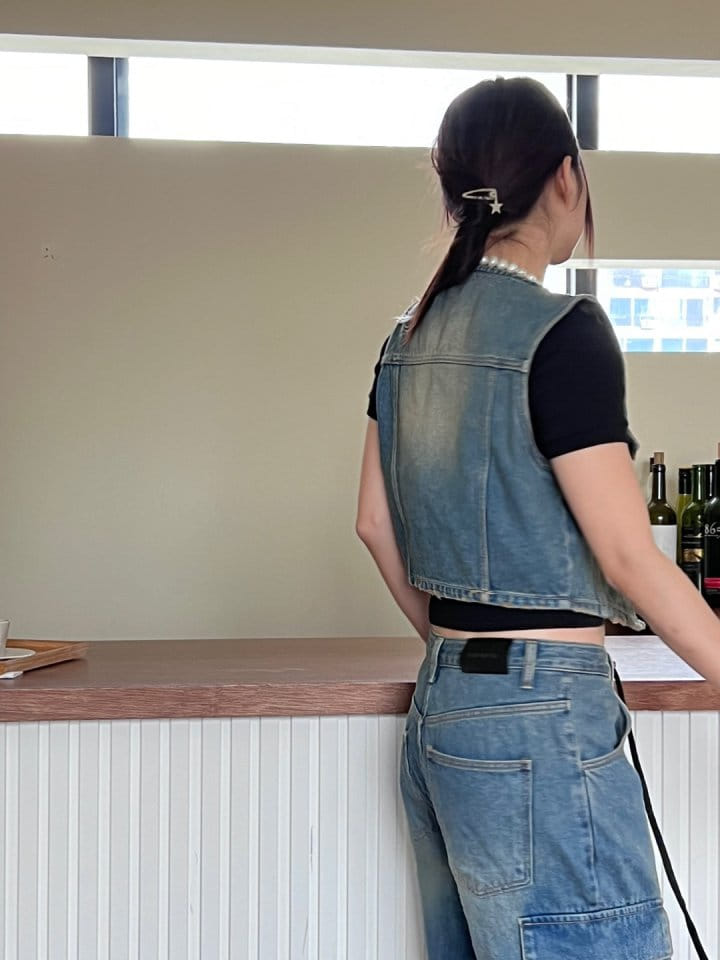 Bricklane - Korean Women Fashion - #womensfashion - Pocket Denim Vest - 3
