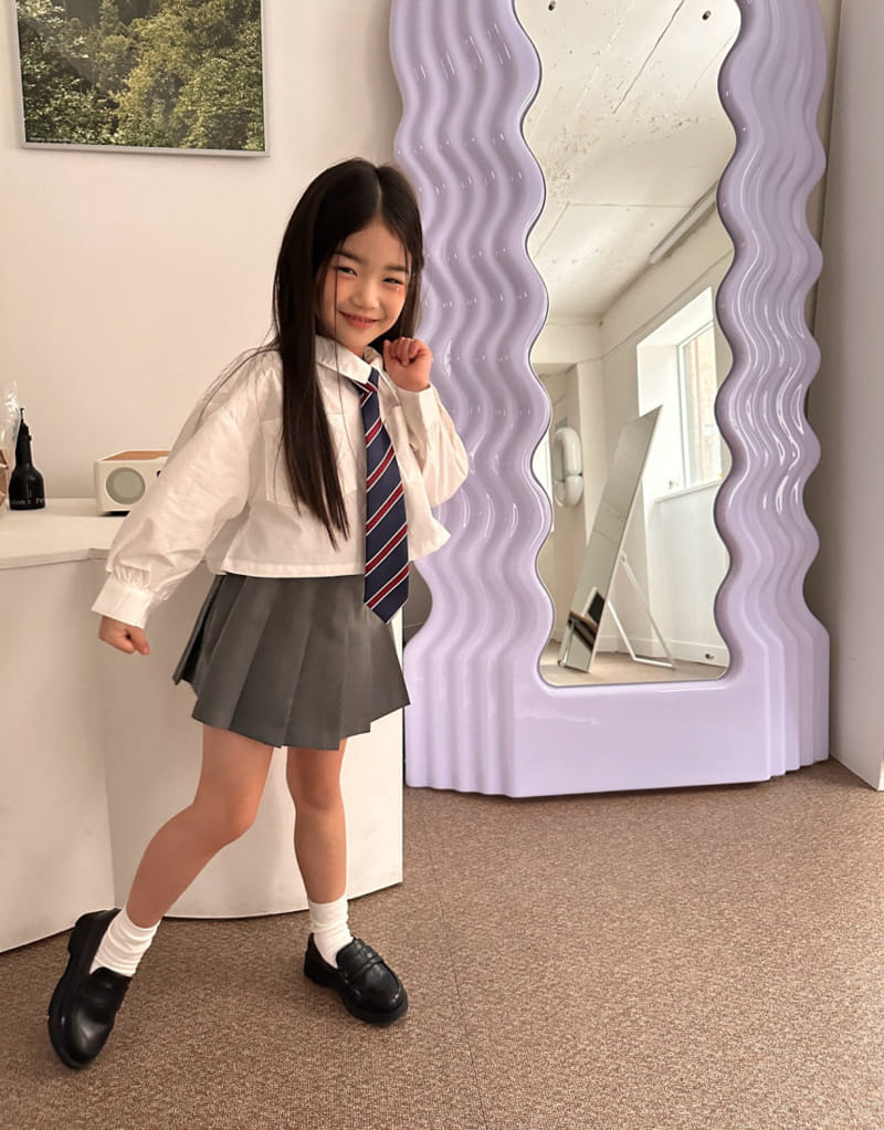 Comma - Korean Children Fashion - #magicofchildhood - Crop Shirt