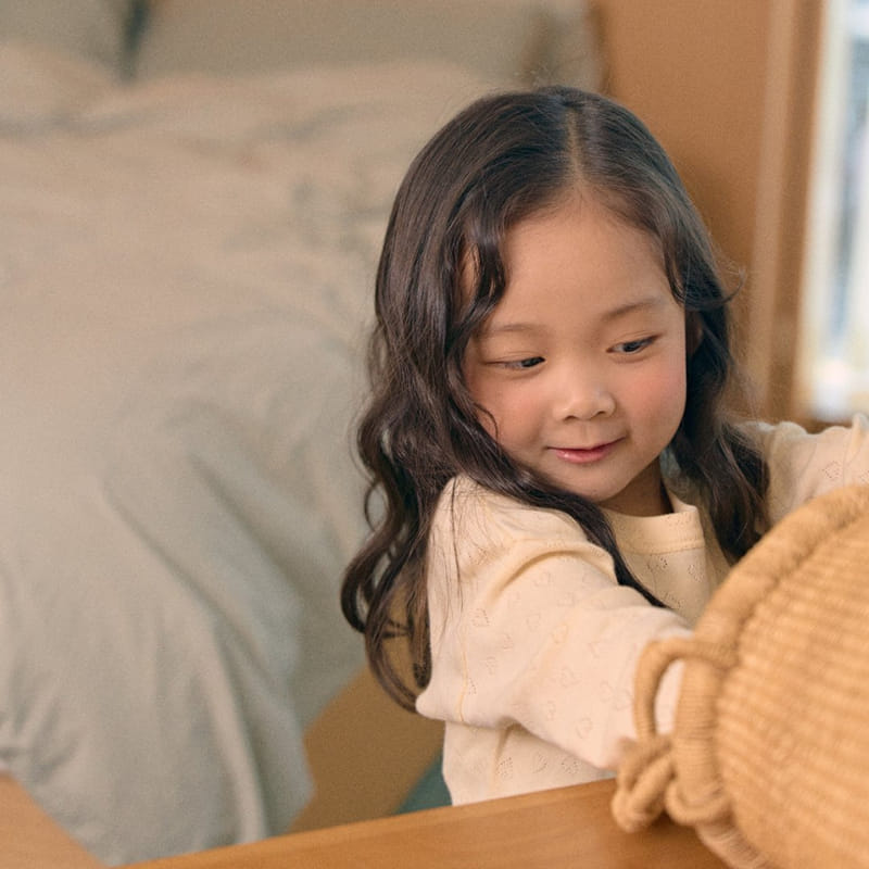 Here I Am - Korean Children Fashion - #Kfashion4kids - Mond Eyelet Easywear - 7