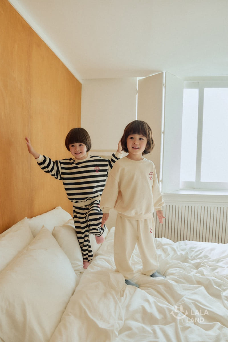 Lalaland - Korean Children Fashion - #kidsshorts - Papillon Joggger Pants - 4