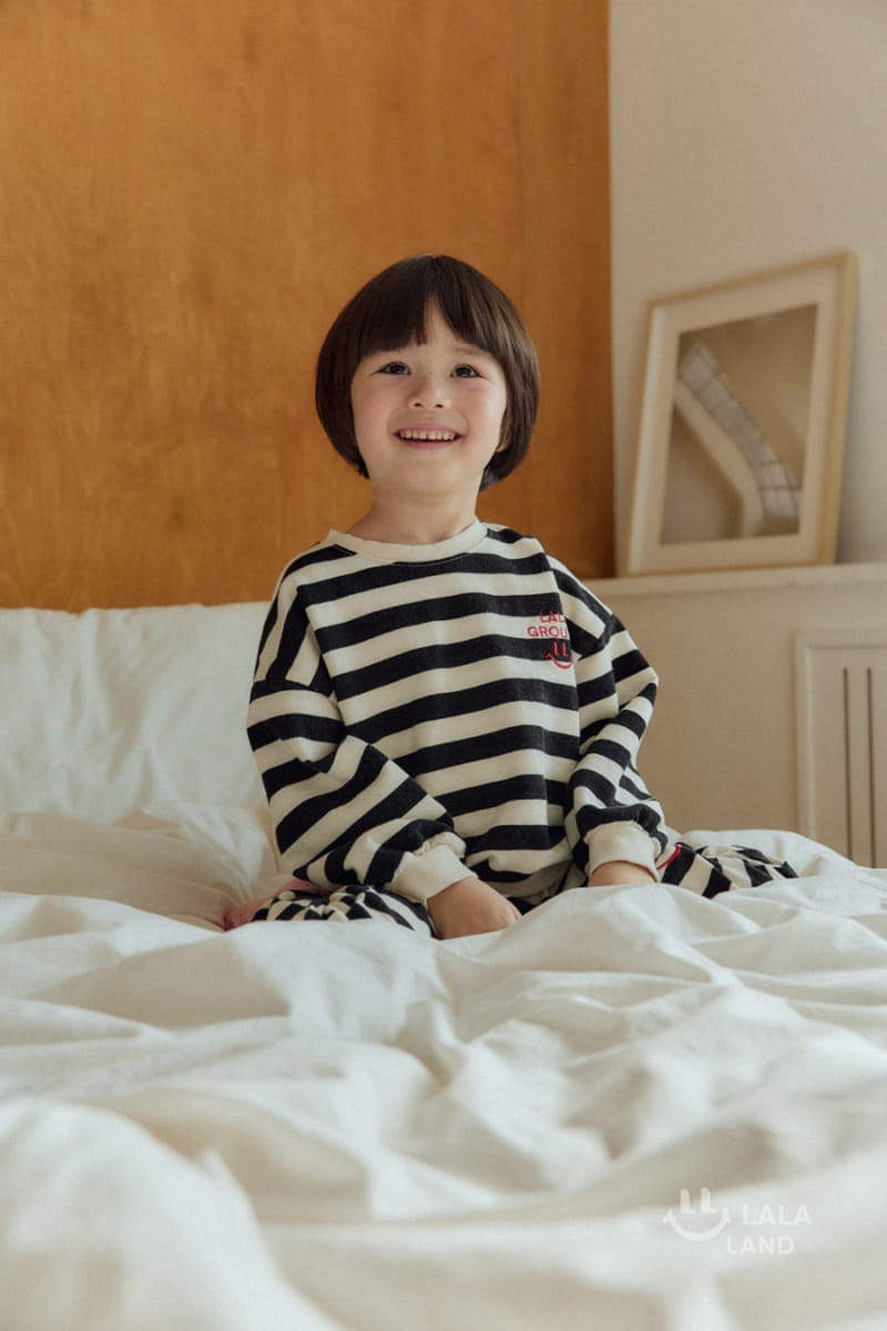 Lalaland - Korean Children Fashion - #prettylittlegirls - Papillon Sweatshirt - 11