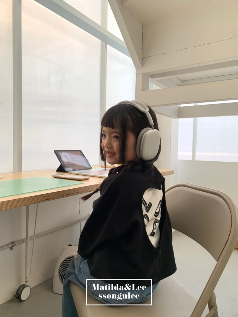 Matilda & Lee - Korean Children Fashion - #toddlerclothing - Back Heart Slit Tee - 2