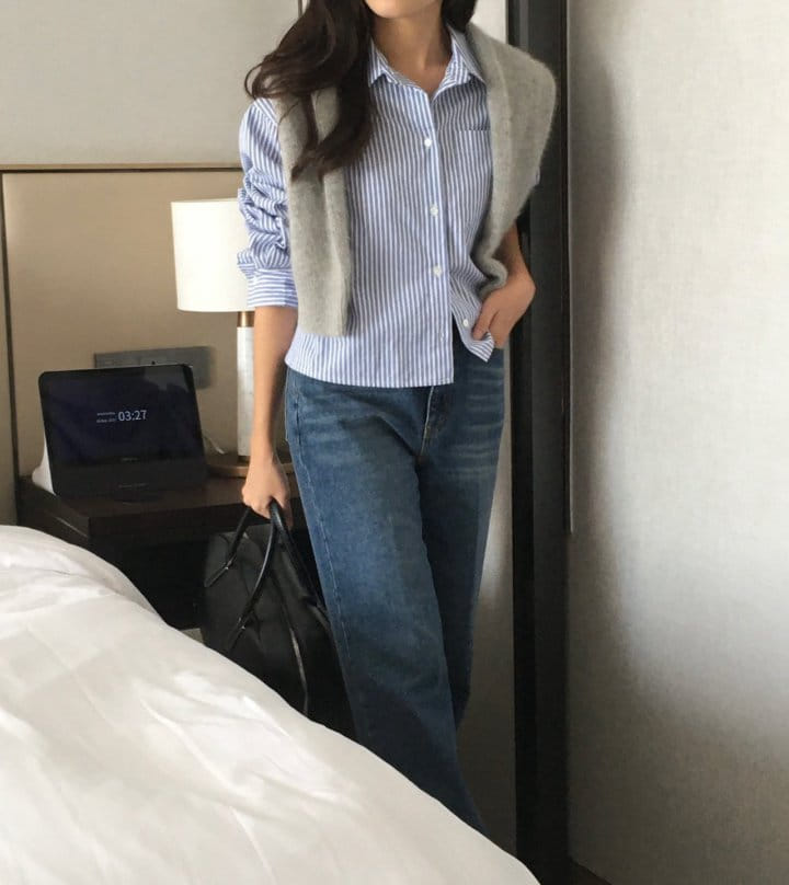 Moani - Korean Women Fashion - #momslook - French Stripe Crop Shirt - 8