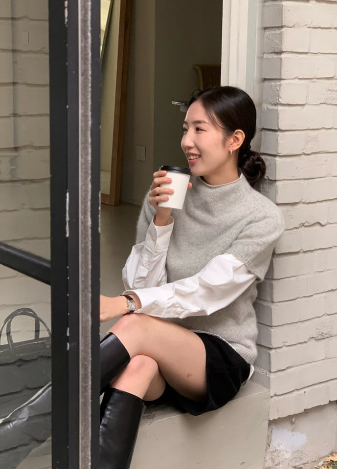 Moani - Korean Women Fashion - #shopsmall - Turtle Neck Half Sleeve Raccoon Knit Tee - 2