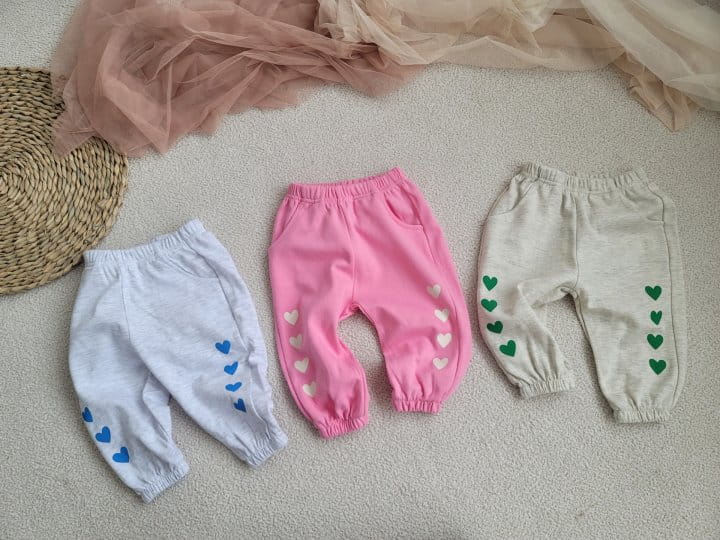 Moran - Korean Children Fashion - #childofig - Heart Jogger Pants