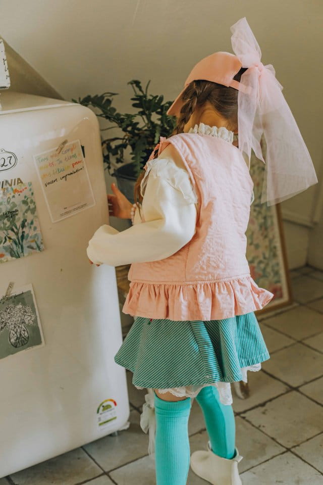 Mumunbaba - Korean Children Fashion - #Kfashion4kids - Ellina Volume Vest - 5