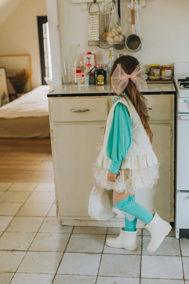 Mumunbaba - Korean Children Fashion - #kidsshorts - Ellina Volume Vest - 2