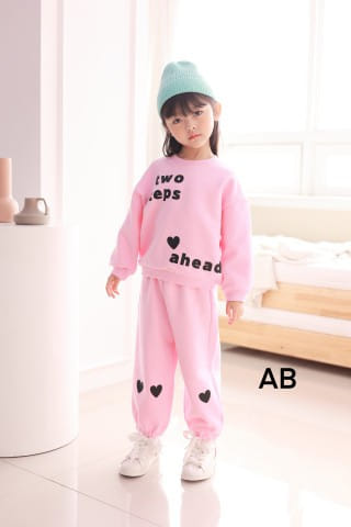 Muy Bien - Korean Children Fashion - #kidzfashiontrend - Step Top Bottom Set