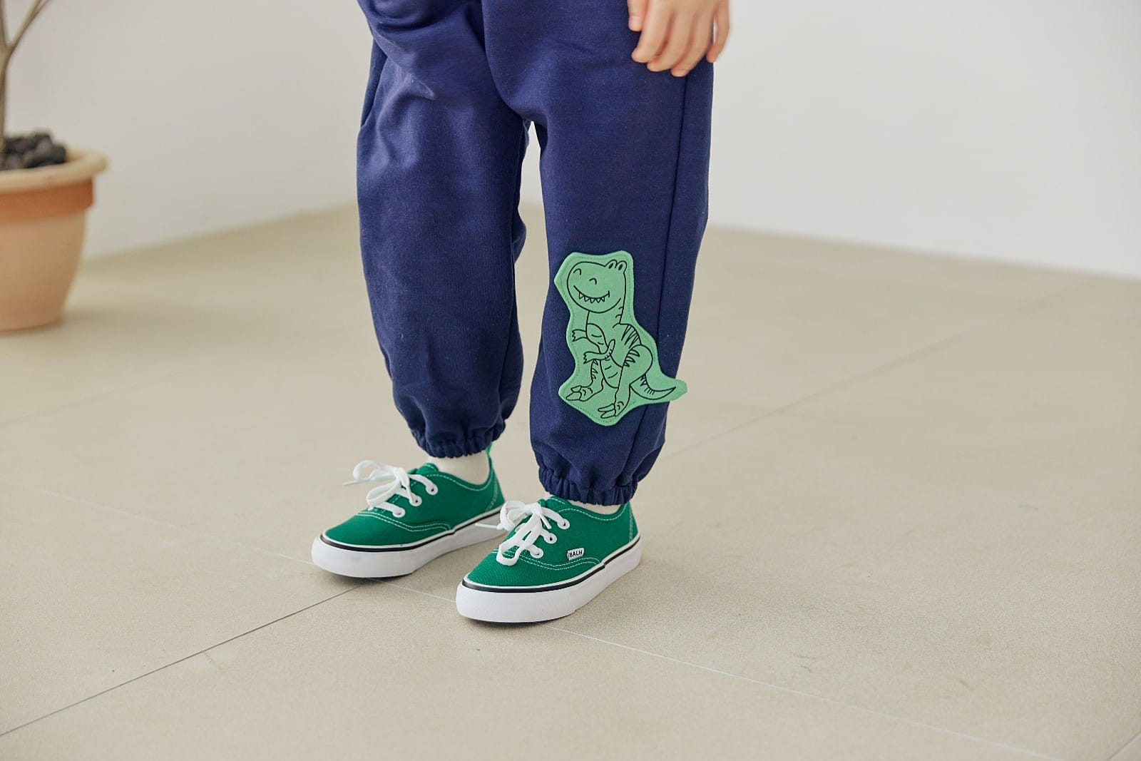 Orange Mom - Korean Children Fashion - #childofig - Patch Dinosaur Sweatshirt - 4