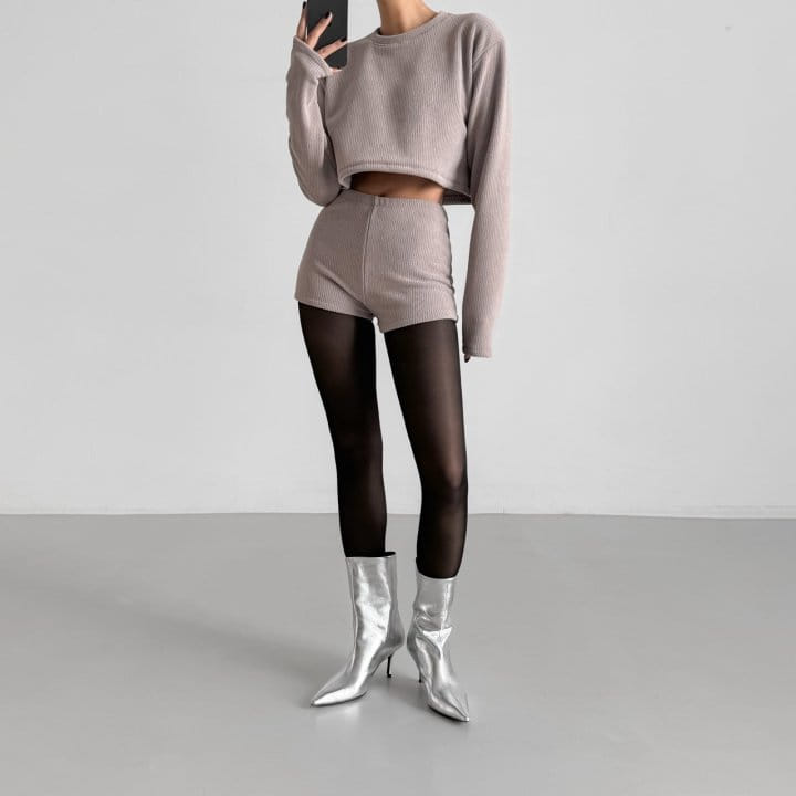 Paper Moon - Korean Women Fashion - #womensfashion - Ribbed Corduroy Cropped Long Sleeved T - Shirt - 4